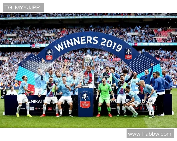 曼联与曼城历史交锋回顾及两队战绩分析