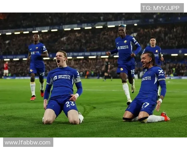 阿斯隆城与都柏林的激烈对决揭示足球魅力与战术智慧的较量