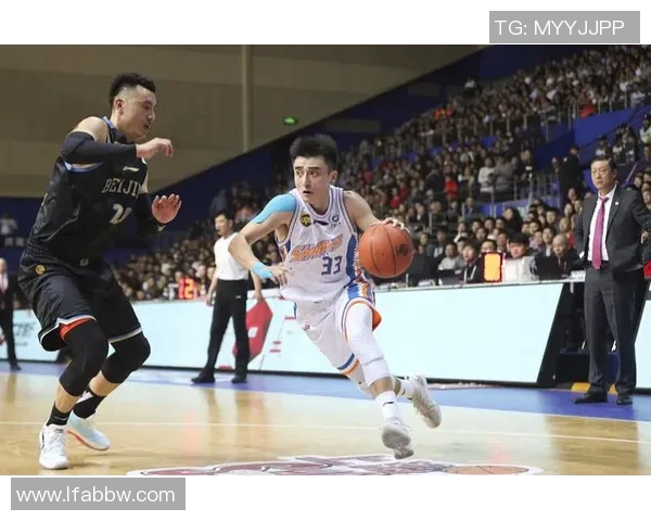 2018年CBA季后赛上海队与江苏队激烈对决回顾与分析