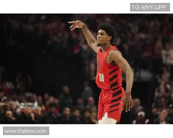 斯库特亨德森：未来篮球之星的崛起与挑战分析