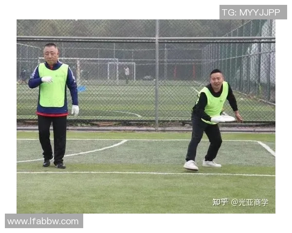 成都飞盘队战术解析：如何在比赛中提升团队协作与胜率MBA