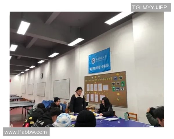 深圳飞盘队在阵地战中的表现分析与反思总结